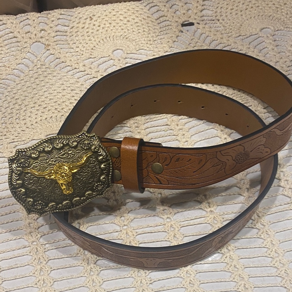 Manmade Pleather Belt With Longhorn Metal Belt Buckle 41” Unisex New